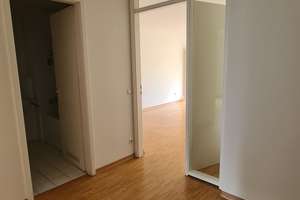 Hell, ruhig, bezugsfertig mit Garten - 2 Zi. München Moosach, Grenze Untermenzing – Bautzener Str. 30, 80997 Moosach-Bahnhof, München – Vorschaubild 8