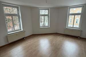 Gemütliche 2-Zimmer mit Laminat, Wanne und Dusche in ruhiger Lage
