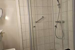 FAMILIENTRAUM, GERÄUMIGE DHH MIT POTENTIAL,2 GARAGEN U. CA. 888 m² GRUND-ERBPACHT- IN GRÜNER LAGE – Die vollständige Adresse der Immobilie erhältst du vom Anbieter., 24113 Hassee, Kiel – Vorschaubild 6