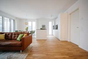 MODERNE UND BARRIEREFREIE 4-ZIMMER-WOHNUNG MIT GROSSZÜGIGER LOGGIA – Stadion-Anlage 7, 68782 Rhein-Neckar-Kreis – Vorschaubild 1