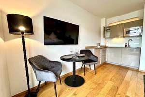 Exklusives City-Apartment mit Balkon – Vollausstattung in Bestlage Pempelfort – Augustastrasse 16, 40477 Pempelfort, Düsseldorf – Vorschaubild 2