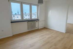 Möblierte 2-Zimmer-Wohnung mit großem Balkon – Augustaanlage 40, 68165 Schwetzingerstadt/Oststadt, Mannheim – Vorschaubild 2