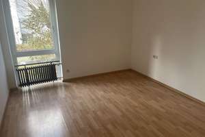 98 m² 4-Zi.-Erdg.-Whg. mit eigenem 115 m² Garten, Großhadern, zur U-Bahn 2 Gehmin., ruhige Lage! – Die vollständige Adresse der Immobilie erhältst du vom Anbieter., 81375 Neuhadern, München – Vorschaubild 6