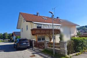 Gepflegte Doppelhaushälfte in Reichenberg-Siedlung -sofort frei! – Die vollständige Adresse der Immobilie erhältst du vom Anbieter., 94566 Sankt Oswald-Riedlhütte – Vorschaubild 1