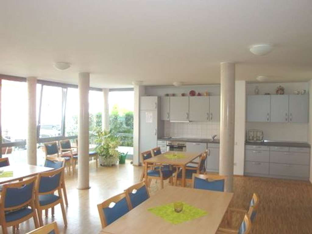 Immobilie in Hambrücken - NEU! Bezugsfreie 2 ZKB-ETW mit Loggia im "Betreuten Wohnen" in Hambrücken (2.OG)  - Bild 3