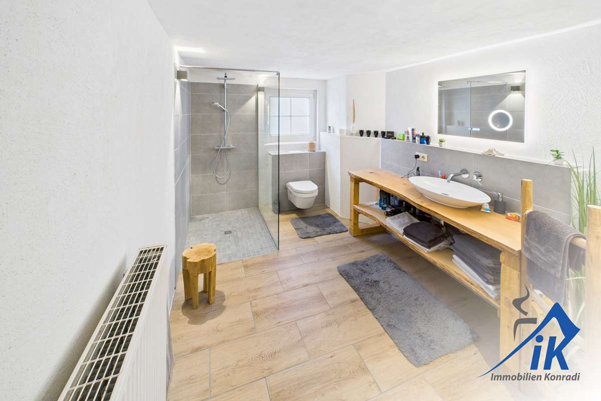 Immobilie in Ulmet - IK | Ulmet: Wohnen wie im Urlaub – Einfamilienhaus mit Traumgarten und Pool - Bild 0