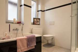 Rarität: 3 sonnige Zimmer mit Dachterrasse und 2 Bädern ggü. Fuggerei – Jakoberstr. 35, 86152 Jakobervorstadt-Nord, Augsburg – Vorschaubild 11