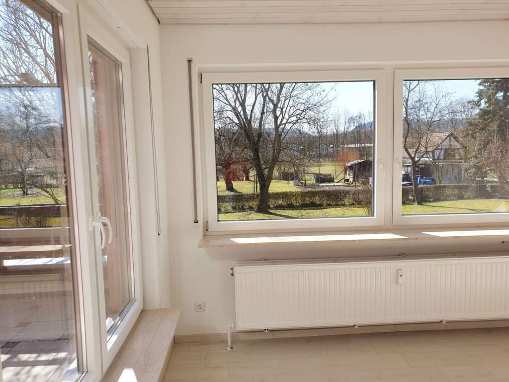 Immobilie in Erlenbach - Sonnige 3-Zimmer-Wohnung mit Terrasse und toller Aussicht in Erlenbach - Bild 2