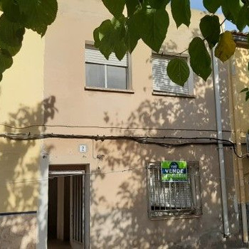 Verkauf eines Reihenhauses in der Calle VILLA ADEL Nº 2, Alcúdia de Crespins, Valencia.
