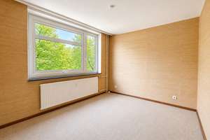 Urbanes Wohnen im Berliner Westend – Bezugsfreie 2-Zimmer-Wohnung mit Loggia & Tiefgaragenstellplatz – Reichsstraße 94, 14052 Westend, Berlin – Vorschaubild 4