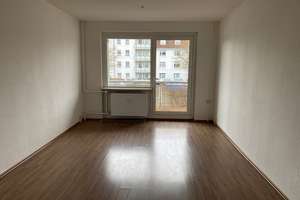 Bezugsfertig ab Oktober: 2-Raum-Wohnung mit Balkon – Schöninger Straße 11, 39387 Oschersleben (Bode) – Vorschaubild 2