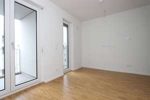 Sonniges 1-Zimmer-Apartment mit Balkon in Schwabing! – Leopoldstraße 204, 80804 Neufreimann, München – Vorschaubild 3