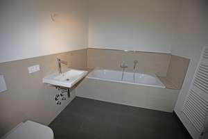 Baujahr 2014! Exklusive 3-Zimmer-Wohnung mit Garten und zwei TG-Stellplätzen in Düsseldorf-Grafental – 40235 Flingern Nord, Düsseldorf – Vorschaubild 8