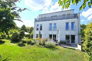 Energieklasse A+ - Familienfreundliches LECHNER-Massivhaus auf 797 m² Freizeitparadies in Seenähe
 – Die vollständige Adresse der Immobilie erhältst du vom Anbieter., 14089 Kladow, Berlin – Vorschaubild 1