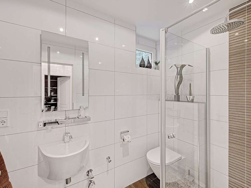 Zweites Badezimmer
