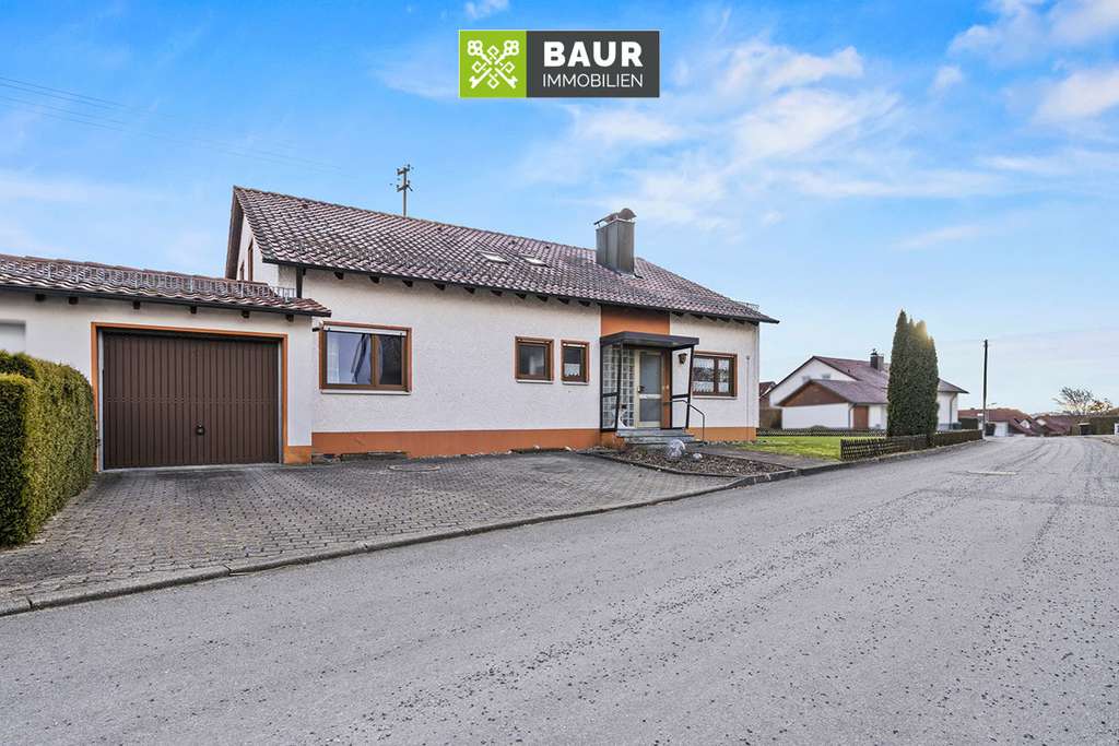 Immobilie in Bad Wurzach - Großzügiges Einfamilienhaus in ruhiger Lage von Bad Wurzach, Ortsteil Unterschwarzach - Bild 1