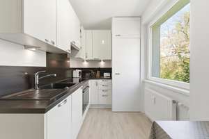 Bezugsfrei | modernisiert | 3 Zimmer | zentral gelegen und ruhig – Die vollständige Adresse der Immobilie erhältst du vom Anbieter., 10115 Mitte (Ortsteil), Berlin – Vorschaubild 4