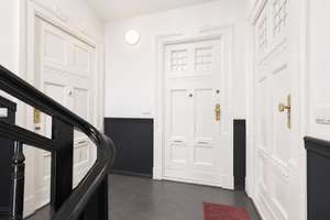 Charmante Wohnung mit zwei Balkonen im soliden Altbau im Boxhagener Kiez – Die vollständige Adresse der Immobilie erhältst du vom Anbieter., 10245 Friedrichshain, Berlin – Vorschaubild 15