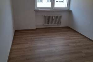 ab 01.12.2025 ruhig, sonnig und mit Blick ins Grüne wohnen – Wirthstrasse 64, 90459 Galgenhof, Nürnberg – Vorschaubild 7