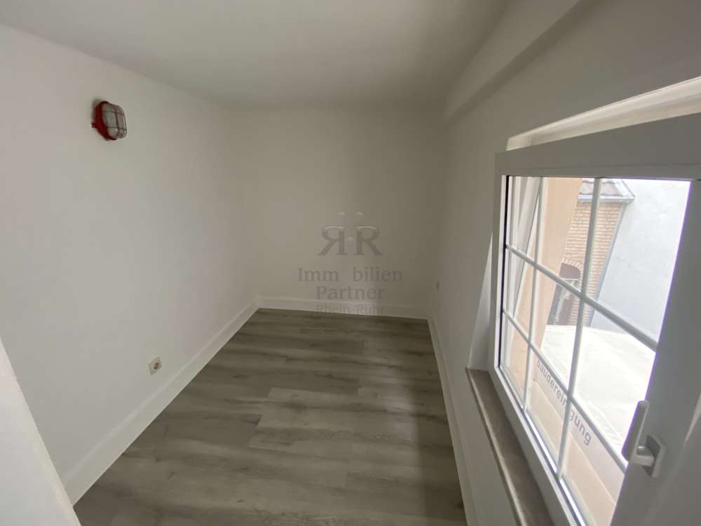 Immobilie in Dinslaken - Der Charme von zwei schönen sanierten Altbauhäusern mit dem Altstadt-Flair von Dinslaken vereint! - Bild 0