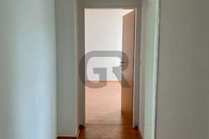 Gepflegte 2 Zimmer DG Wohnung in Bieber – 63073 Bieber, Offenbach am Main – Vorschaubild 3