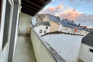 Sanierungsbedürftiges Reihenhaus mit Balkon in Adenau – Hauptstrasse 42, 53518 Adenau – Vorschaubild 8