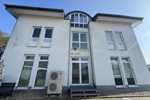 Kompletter Leerstand möglich - Wohn- und Geschäftshaus mit 4 Einheiten, Werkstatt und Stellplätzen – Die vollständige Adresse der Immobilie erhältst du vom Anbieter., 14532 Stahnsdorf – Vorschaubild 1