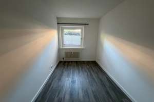 Charmante 3-Zimmer-Erdgeschosswohnung mit Terrasse in Hamburg-Rahlstedt – Treptower Straße 74C, 22147 Rahlstedt, Hamburg – Vorschaubild 7