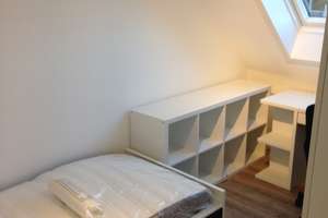 Modernes und möbliertes  WG-Zimmer in direkter Uninähe – Echterdinger Straße 4, 70599 Plieningen (Ortsteil), Stuttgart – Vorschaubild 1