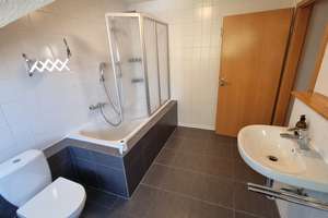 3-Zimmer DG Wohnung mit großer Wohnküche in ruhiger Wohnstaße im Süden von Braunschweig – Lessingstraße 2, 38122 Rüningen, Braunschweig – Vorschaubild 3