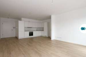 Großzügige 4-Zimmer-Wohnung mit Balkon und Gäste-WC in Berlin!