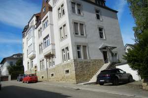 3 Zimmer Altbauwohnung im Dachgeschoss