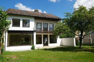 Frisch renoviertes Haus mit viel Lebensraum, Charme und großem Garten in FRIEDBERG – Kolpingstraße 12a, 86316 Friedberg – Vorschaubild 1