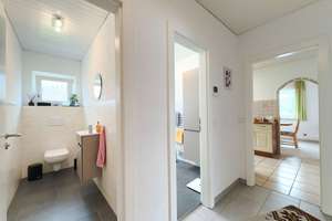 Provisionsfrei! Saniertes KFW-100 Haus mit großen Garten & Garage in Toplage – Die vollständige Adresse der Immobilie erhältst du vom Anbieter., 78664 Eschbronn – Vorschaubild 17