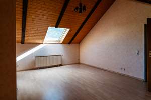 Von privat: Einfamilienhaus mit Einliegerwohnung, ausgebautem Dachgeschoss & Doppelgarage – Scottweg 76, 42329 Vohwinkel, Wuppertal – Vorschaubild 14
