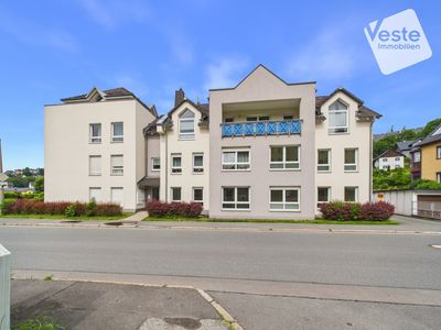 Renovierte Erdgeschosswohnung mit Stellplatz und Balkon in Steinach