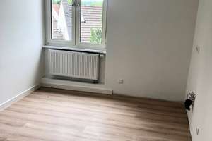 Gut geschnittene 2­ Zimmer ­ Wohnung mit Stellplatz im Hof ! – Am Schloßpark 102, 65203 Biebrich, Wiesbaden – Vorschaubild 9