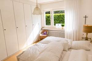 Exklusiver villenartiger Bungalow mit privater Wellnessoase und Künstler-Unikat in Krefeld-Verberg – Die vollständige Adresse der Immobilie erhältst du vom Anbieter., 47802 Verberg, Krefeld – Vorschaubild 28