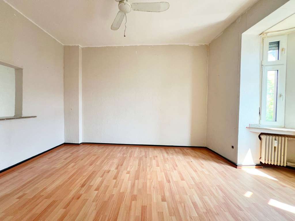 Immobilie in Viersen - Mehrfamilienhaus mit 4 Einheiten + Garage - Bild 1