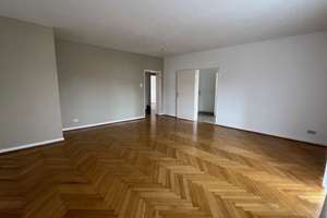 Helle 3,5-Zimmer Wohnung, Balkon, ruhig gelegen,  3. OG in Heilbronner Kernstadt