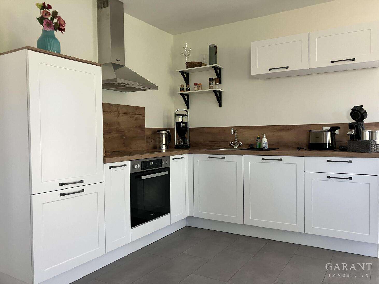 Immobilie in Kramerhof - **** Modernes Reetdach-Ferienhaus am Strelasund **** - Bild 0