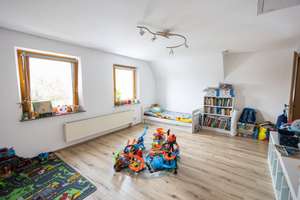 Tolles Einfamilienhaus mit Nebengebäude & großem Garten – Hügelauweg 3, 90579 Langenzenn – Vorschaubild 12