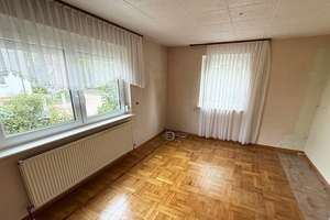 Zweifamilienhaus in ruhiger Lage von Pleidelsheim – Die vollständige Adresse der Immobilie erhältst du vom Anbieter., 74385 Pleidelsheim – Vorschaubild 5