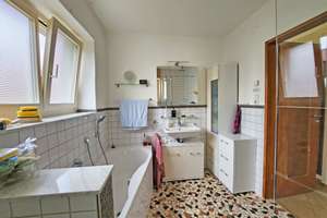 Familiengerechtes Einfamilienhaus in ruhiger Lage – Die vollständige Adresse der Immobilie erhältst du vom Anbieter., 70374 Winterhalde, Stuttgart – Vorschaubild 8