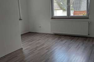 Familienidylle trifft Freiheit – Haus mit Scheune & großem Grundstück! – Die vollständige Adresse der Immobilie erhältst du vom Anbieter., 35606 Solms – Vorschaubild 6