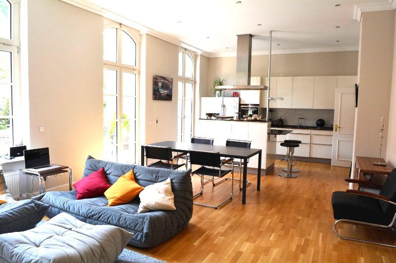 Traumhafte Altbauwohnung .. V-E-R-M-I-E-T-E-T... image 5