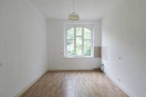 Absolute Rarität - Altbauvilla mit viel Gestaltungspotenzial und 1200m² Grundstück in Burscheid – Rheinisch-Bergischer Kreis – Vorschaubild 3