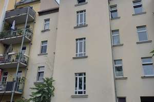Urban leben, entspannt wohnen – Charmante 2-Zimmer-Altbauwohnung mit Blick ins Grüne – Ruststr. 19, 4229 Kleinzschocher, Leipzig – Vorschaubild 2