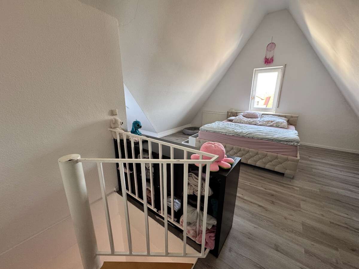 Immobilie in Eppertshausen - 2 Zimmer Maisonette-Wohnung mit Balkon und Kfz-Stellplatz - Bild 0