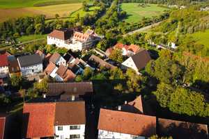 "Verträumtes Wohnen mit Ausbaumöglichkeiten: Entdecken Sie das Potenzial dieser Immobilie" – Künzelsau, Hohenlohekreis, 74653 Hohenlohekreis – Vorschaubild 7
